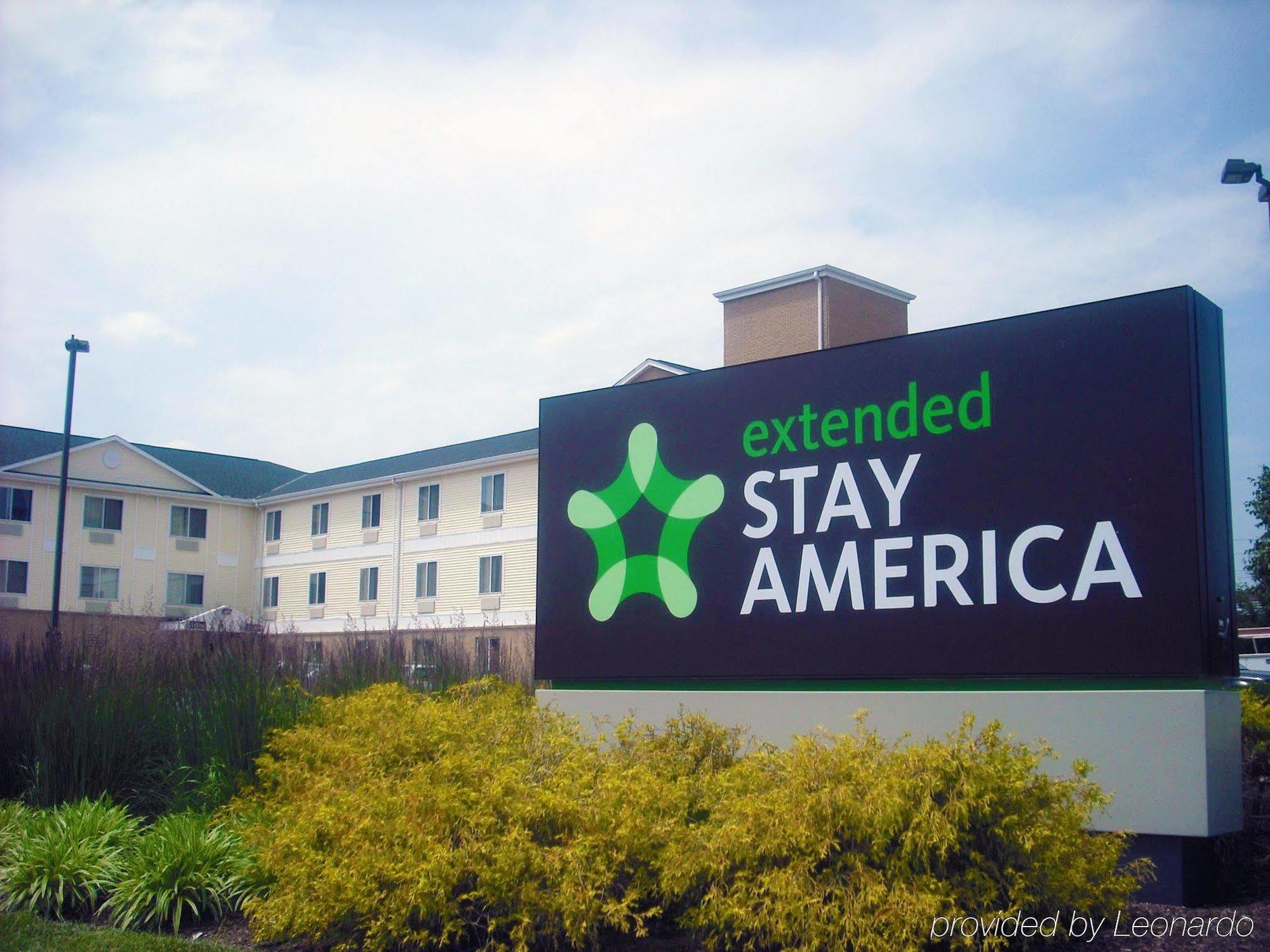 Extended Stay America Suites - Cincinnati - Blue Ash - Kenwood Road Buitenkant foto