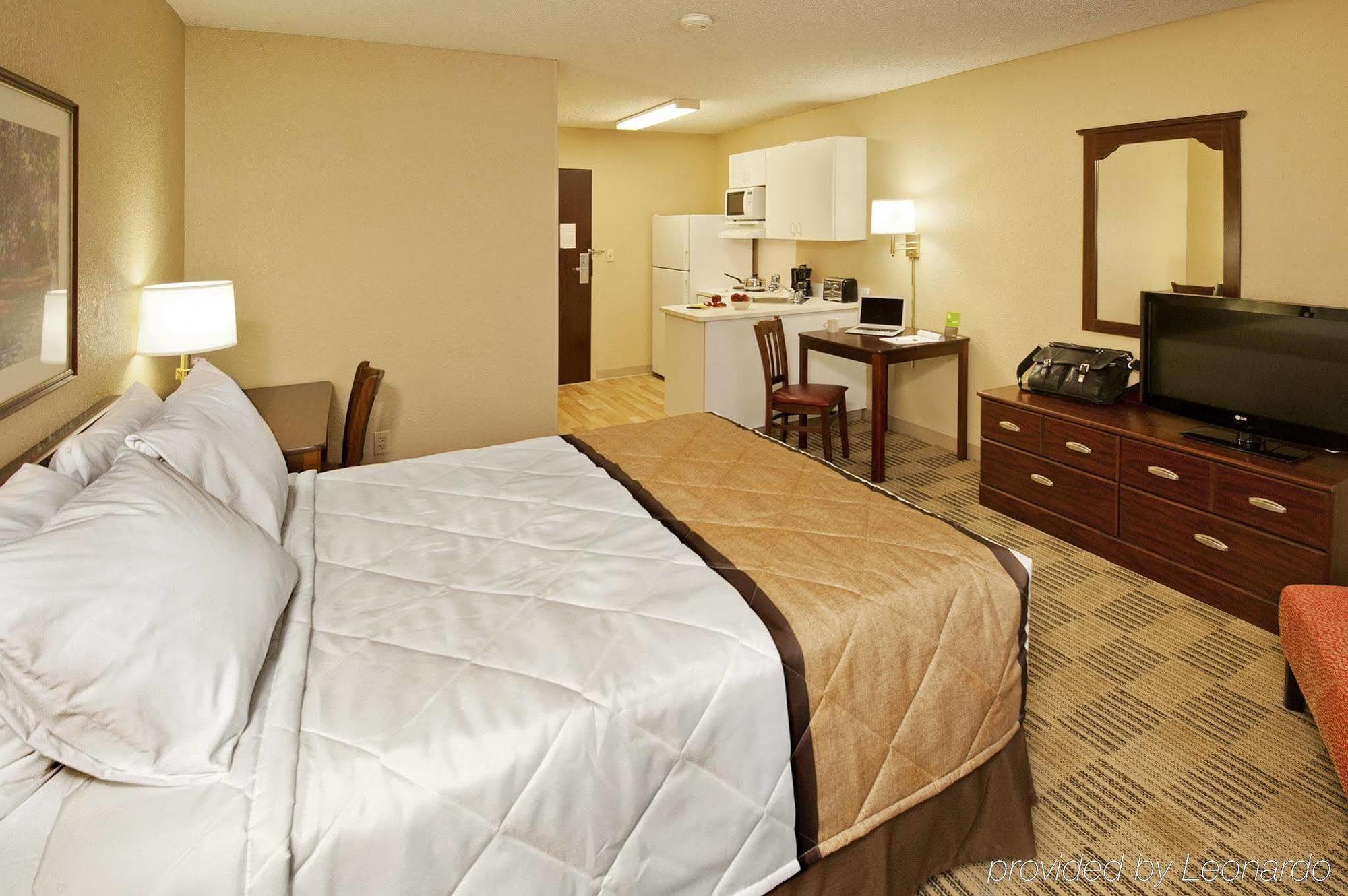 Extended Stay America Suites - Cincinnati - Blue Ash - Kenwood Road Buitenkant foto